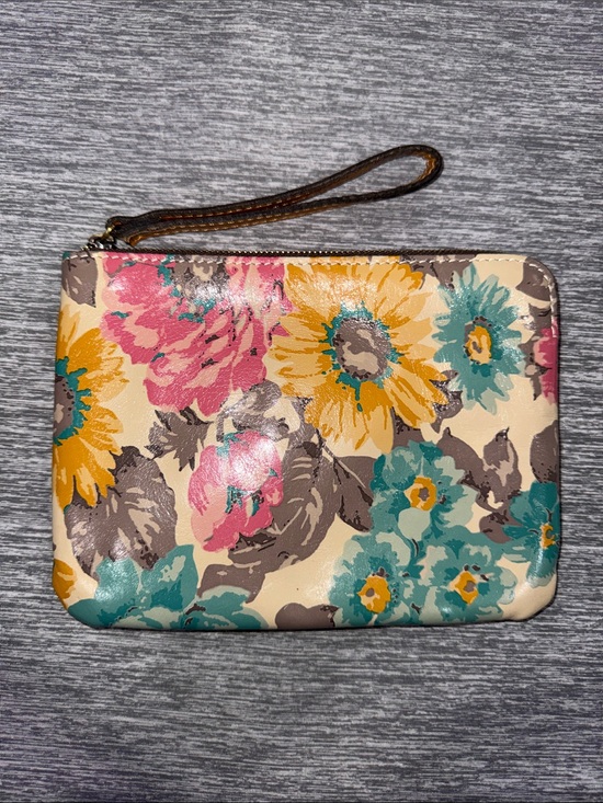 Patricia Nash Handbags - Patricia Nash Floral Zip Wristlet in Cream with Yellow, Teal & Pink